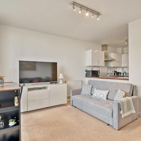 Delightful Apartment Wandsworth Лондон Екстериор снимка