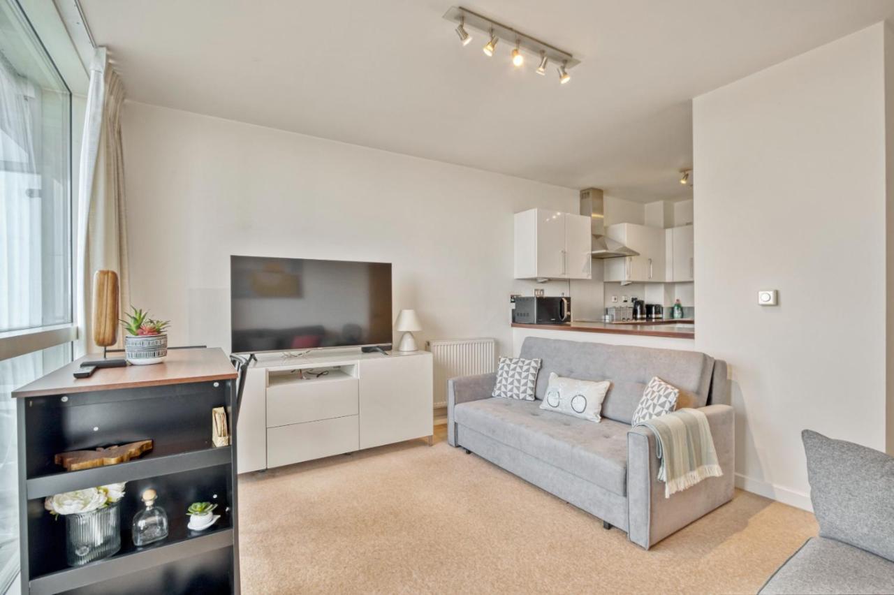 Delightful Apartment Wandsworth Лондон Екстериор снимка