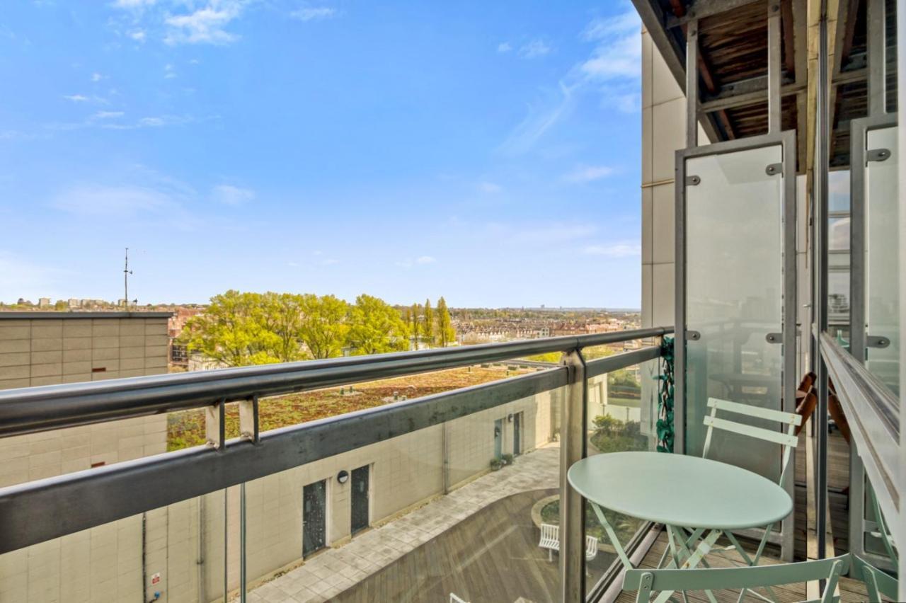 Delightful Apartment Wandsworth Лондон Екстериор снимка